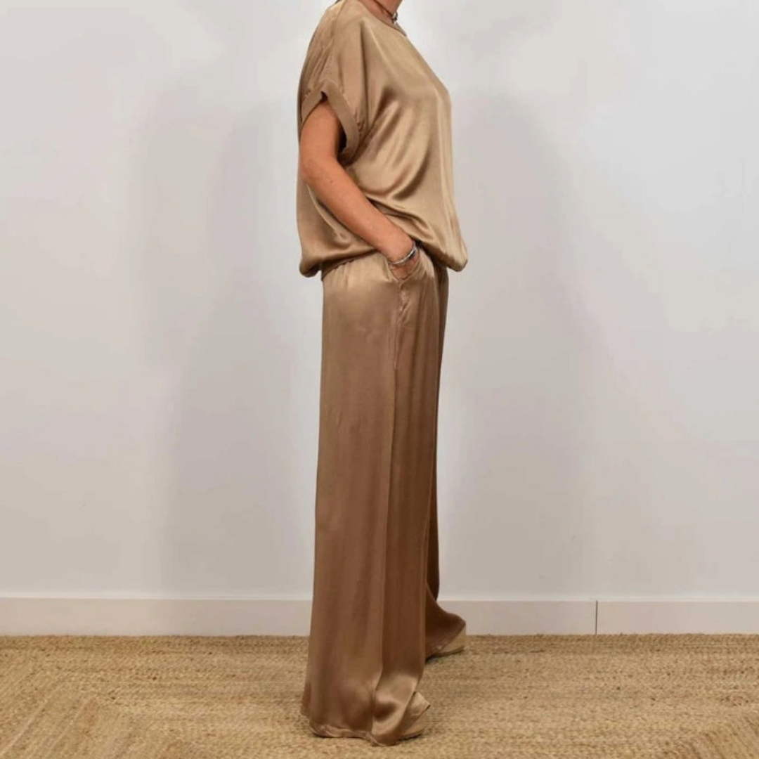 CECILIA | ELEGANT TWO-PIECE SUIT