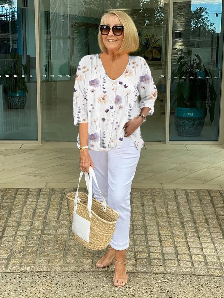 CARLA | ELEGANT BLOUSE WITH FLOWERS