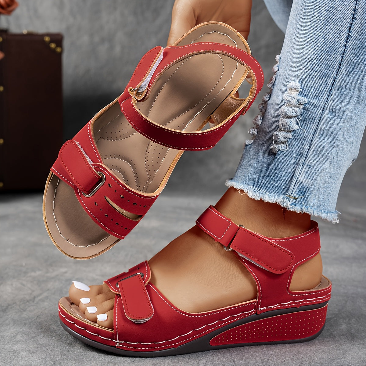 CARMELA | COMFORTABLE OPEN SANDALS