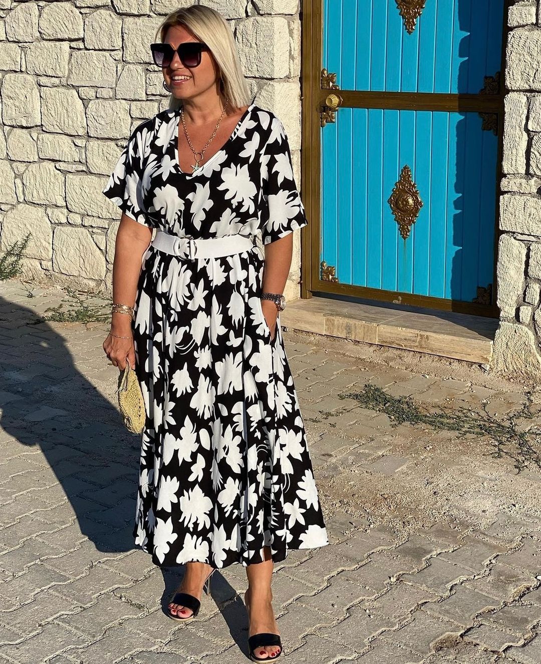 CAMILIA | ELEGANT DRESS WITH TUMMY COVERAGE