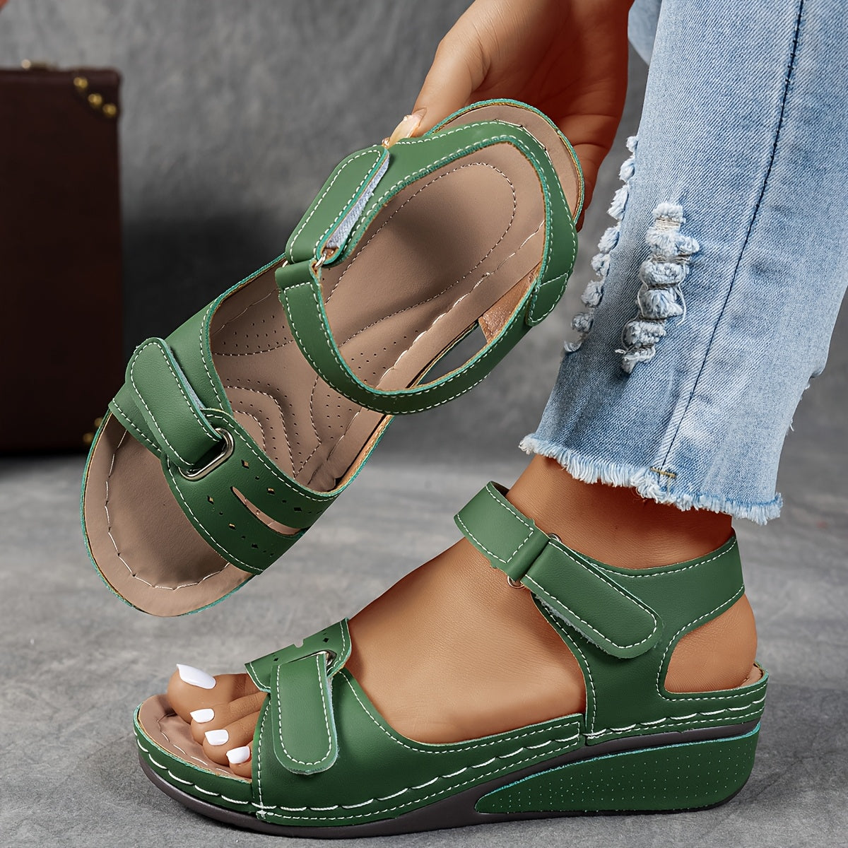 CARMELA | COMFORTABLE OPEN SANDALS