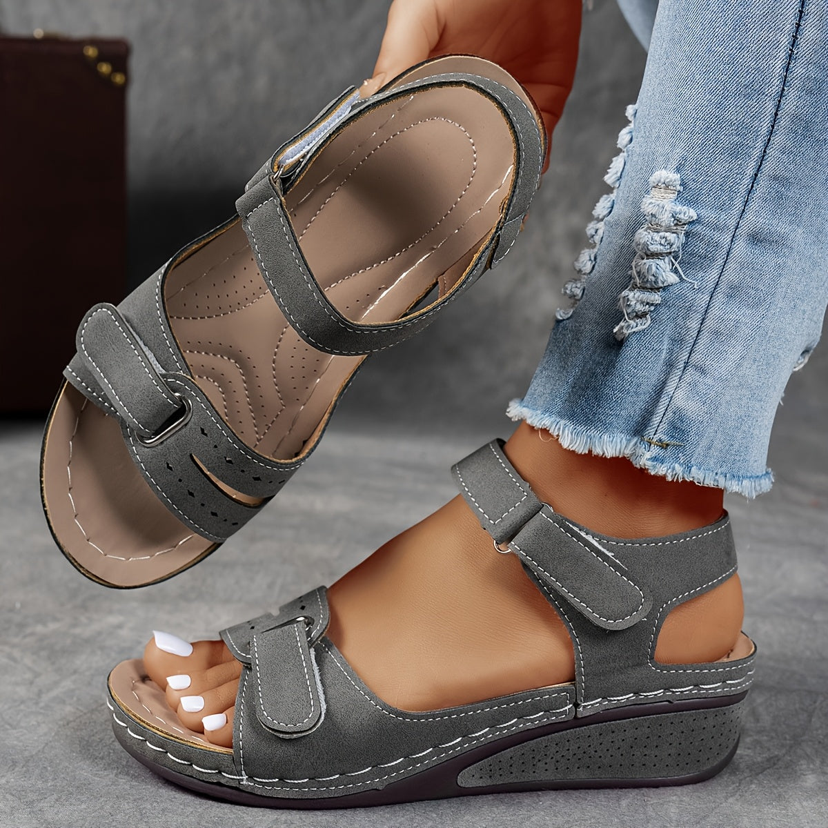 CARMELA | COMFORTABLE OPEN SANDALS