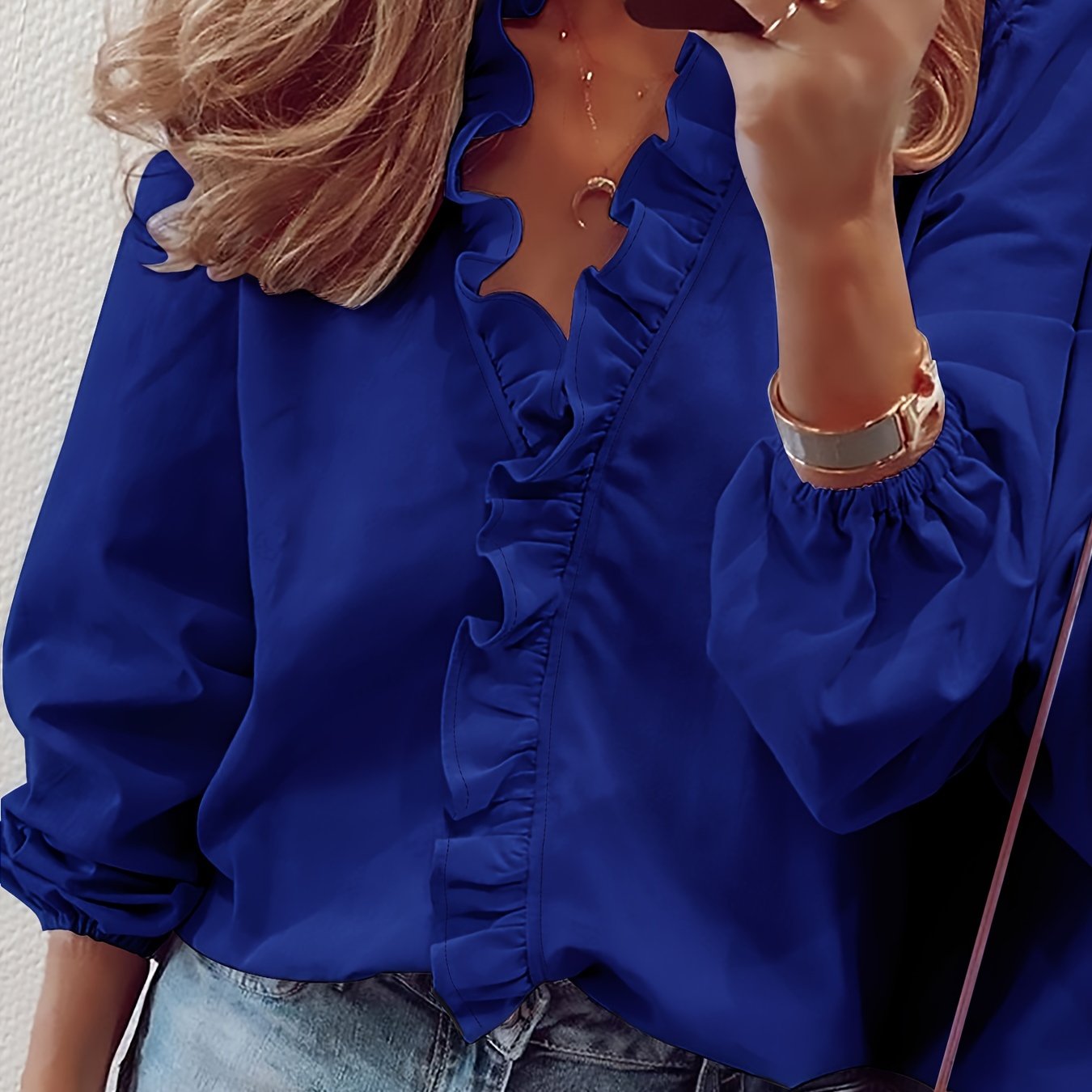 MAGGIE | RUFFLED V-NECK BLOUSE