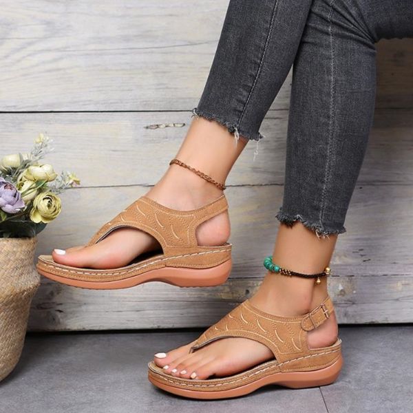 JOANNE | ELEGANT HEELED SANDALS
