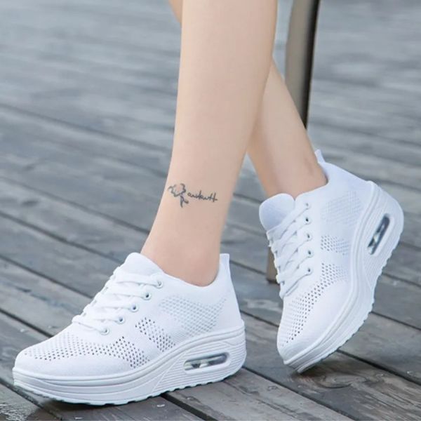 CASSY | STYLISH ORTHOPAEDIC SNEAKERS