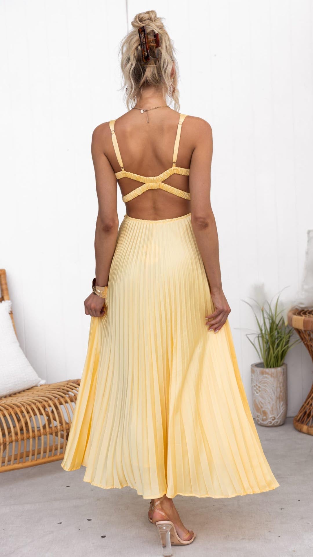 MADELINE | YELLOW PLEATED V-NECK MAXI DRESS