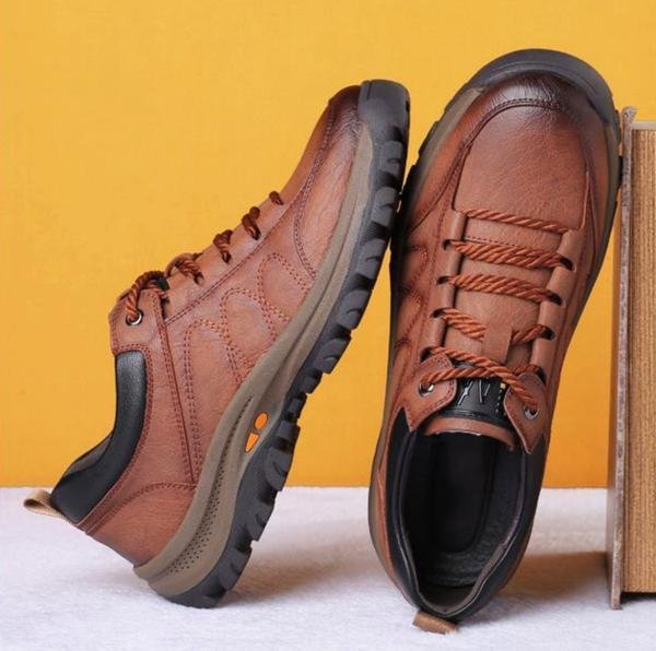 CARR | HAND-STITCHED LEATHER CASUAL MEN'S SHOES