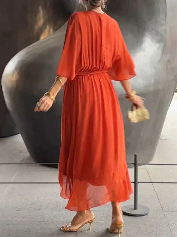 DORI | FLOWY LIGHT DRESS WITH V-NECK